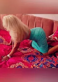 �����