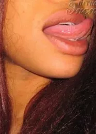 �����