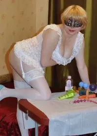 �����