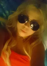 �����
