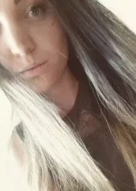 �����