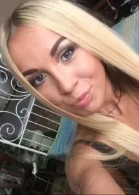 �����