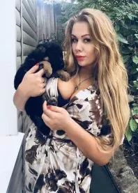 �����