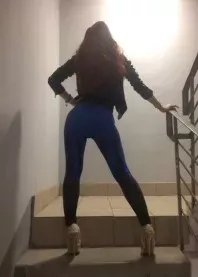 �����