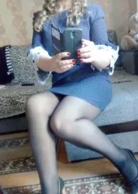�����