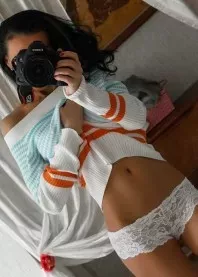 �����