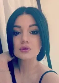 �����