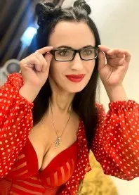 �����