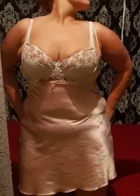 �����