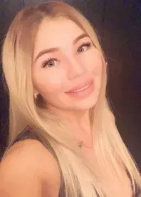 ���.