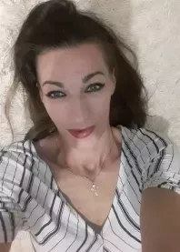 �����