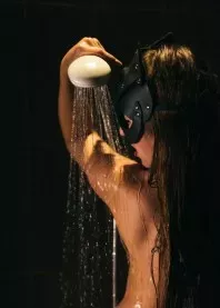 �����