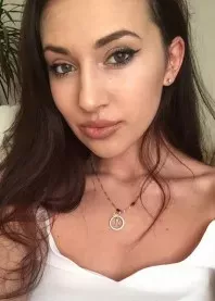 �����