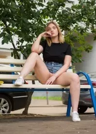 �����