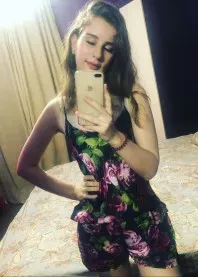 �����