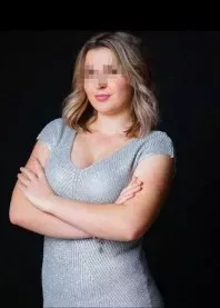 �����