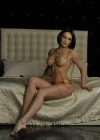 �����