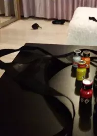 �����