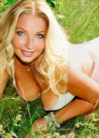 �����