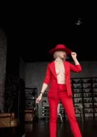 �������