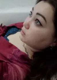 �����