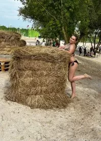�����