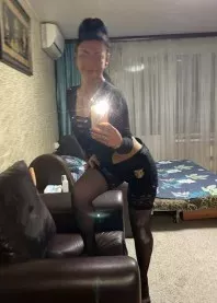 �����