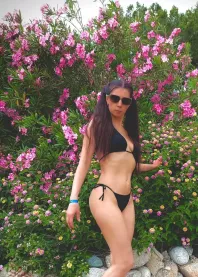 �����