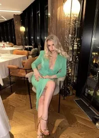 �����