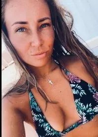 �����