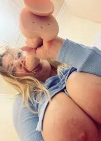 �����