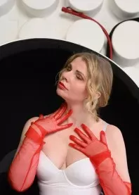 �������