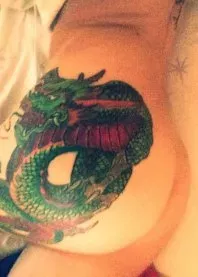 �����