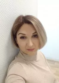 �����