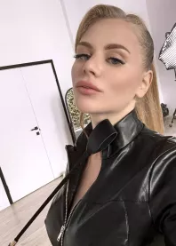 ������� ����� - Doctor is comi