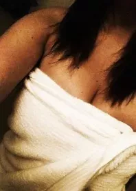 �����