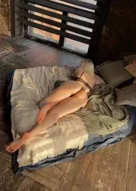 �����