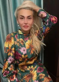 �����