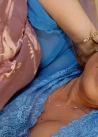 �����