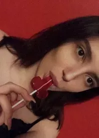 �����
