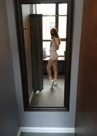 �����