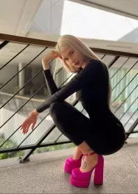 �����