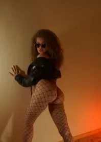 �����