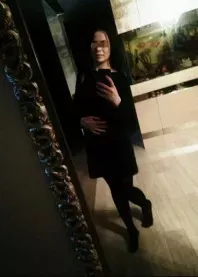 �����