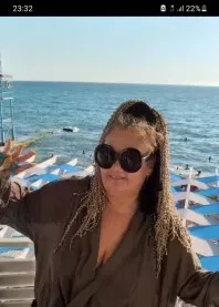 ����� ����