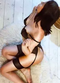 �����