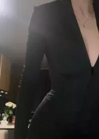 �����