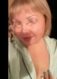 �����