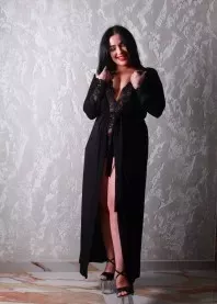 �����