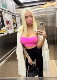 �����
